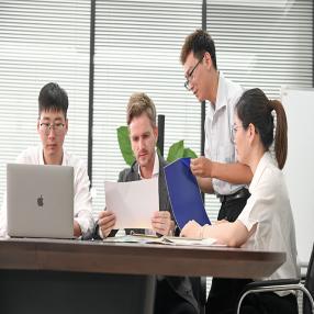 Abbiamo un forte team di R & S, e possiamo sviluppare e produrre prodotti secondo....